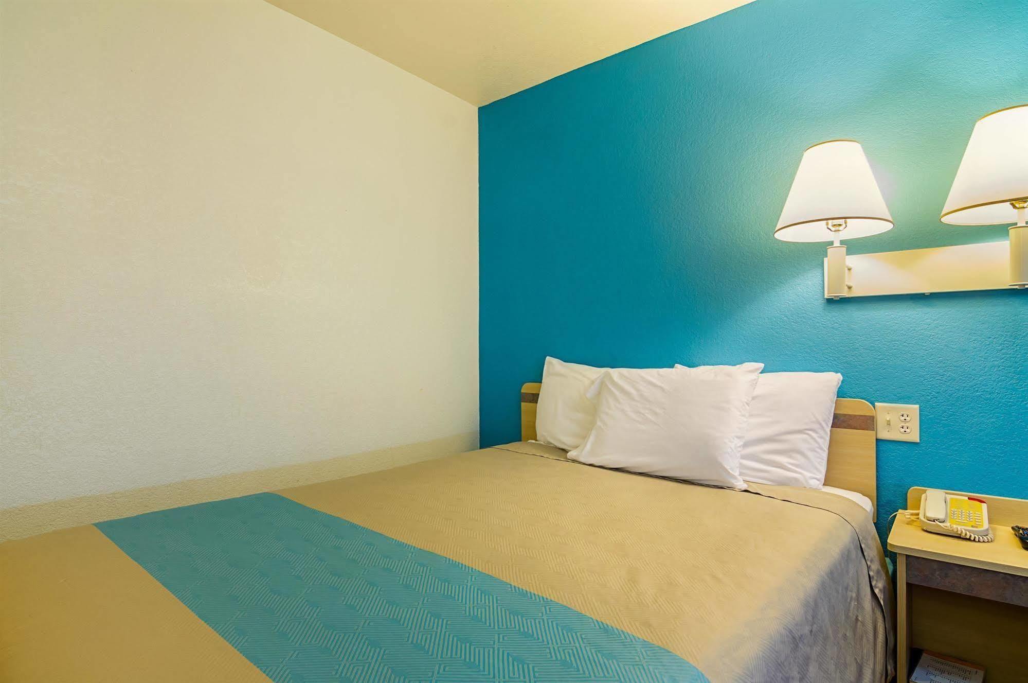 Motel 6-Mitchell, Sd Zewnętrze zdjęcie