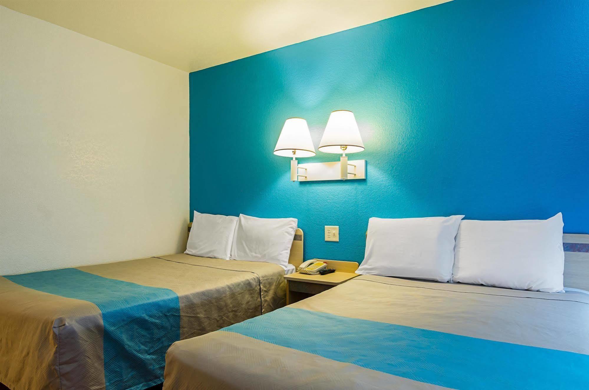 Motel 6-Mitchell, Sd Zewnętrze zdjęcie