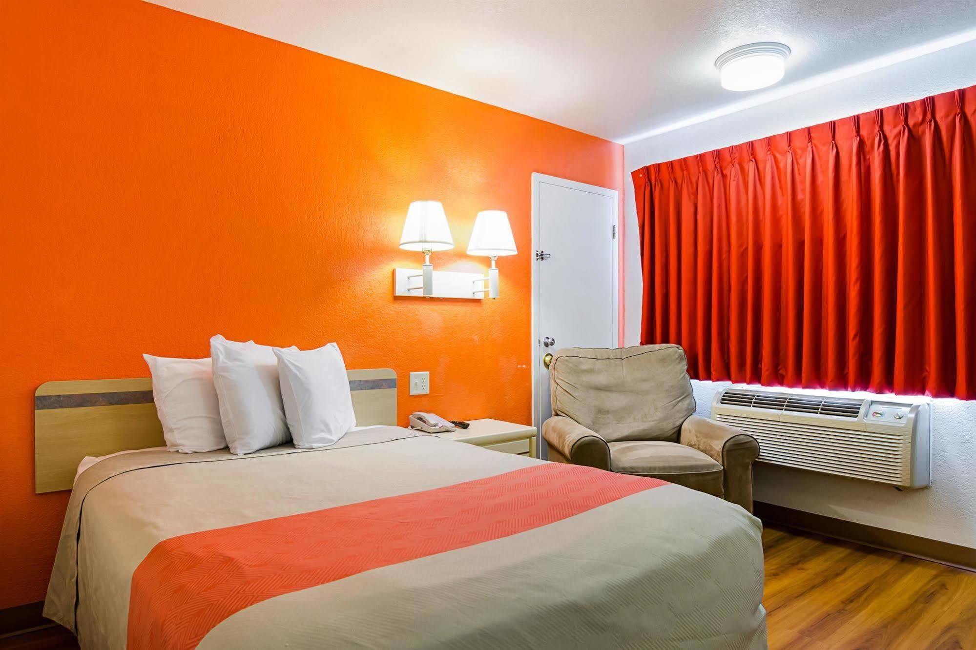 Motel 6-Mitchell, Sd Zewnętrze zdjęcie